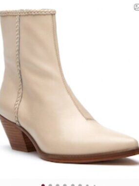 NEVER WORN:Matisse Coconuts Arial Ankle Boot